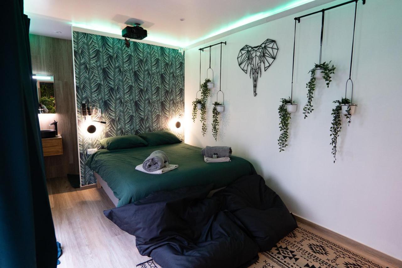 Capsule Thailande I Sauna I Balneo I Console I Jeux En Bois I Cinema I Cour Interieure Trith-Saint-Leger Exteriör bild